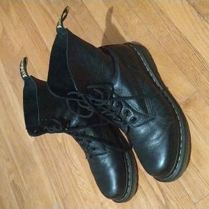 Dr. Martens 1460 Pascal 8-Eye Boots